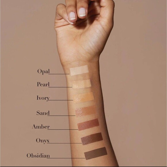 ALLEVEN London Color Shield Hydrating Tint Protection in Amber - Picture 2 of 6